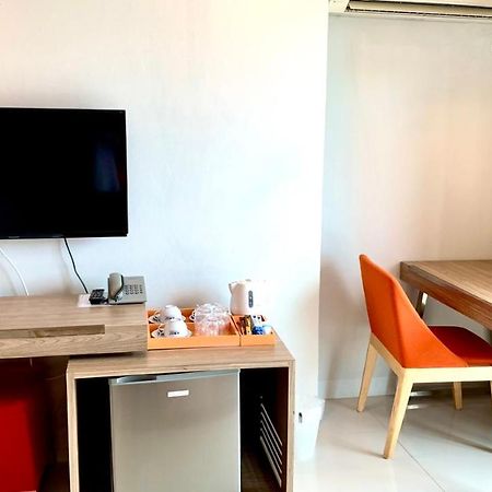 Abizz Hotel Lampang Airport Экстерьер фото