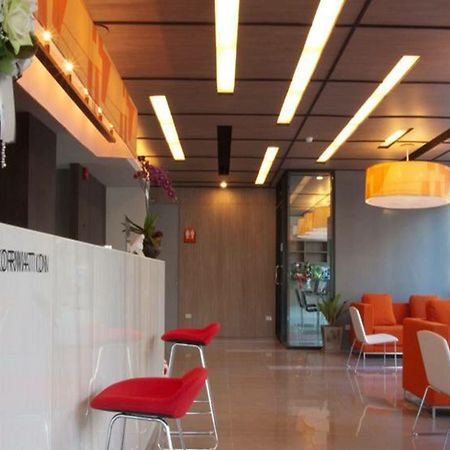 Abizz Hotel Lampang Airport Экстерьер фото