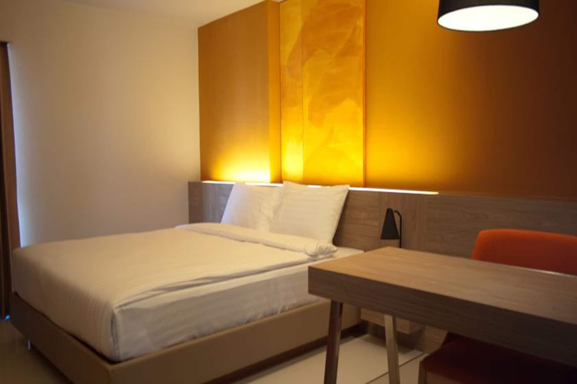 Abizz Hotel Lampang Airport Экстерьер фото