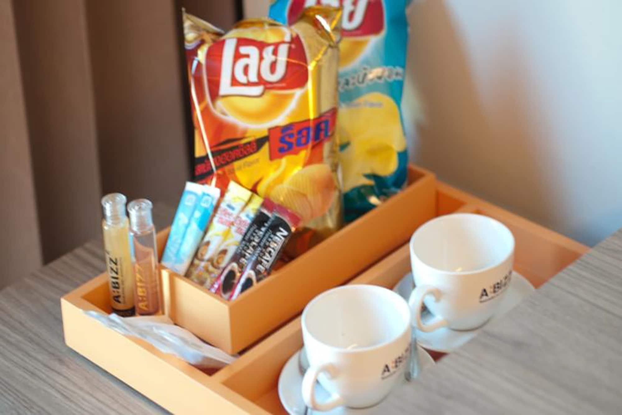 Abizz Hotel Lampang Airport Экстерьер фото