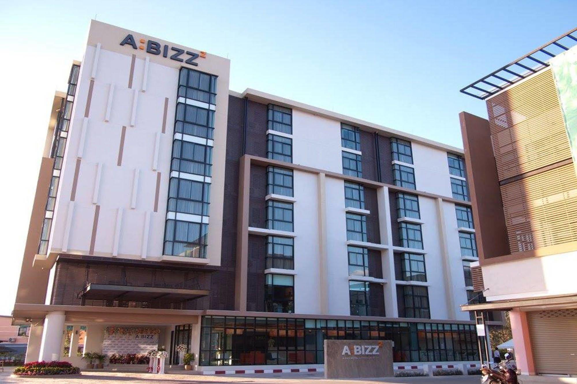 Abizz Hotel Lampang Airport Экстерьер фото