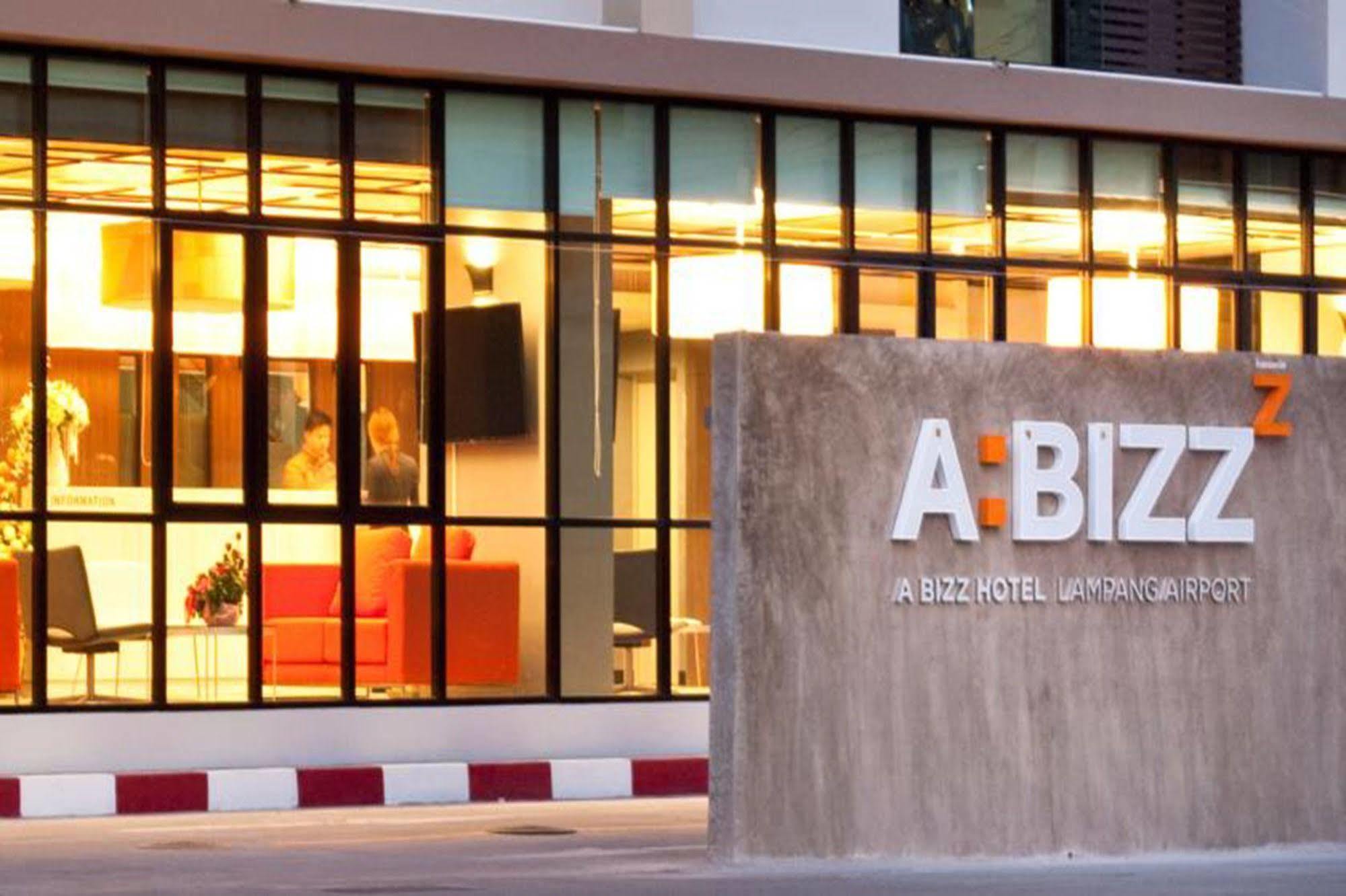 Abizz Hotel Lampang Airport Экстерьер фото