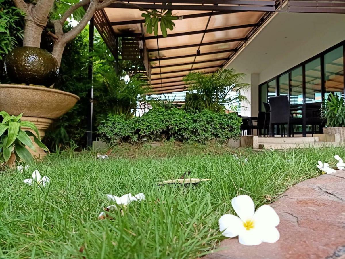 Abizz Hotel Lampang Airport Экстерьер фото